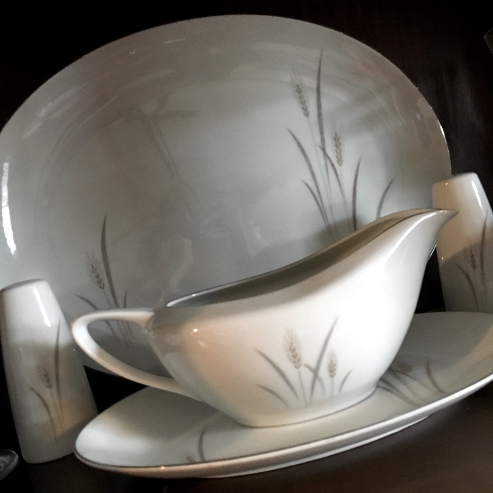 Vintage Platinum Wheat Fine China. 6 place setting